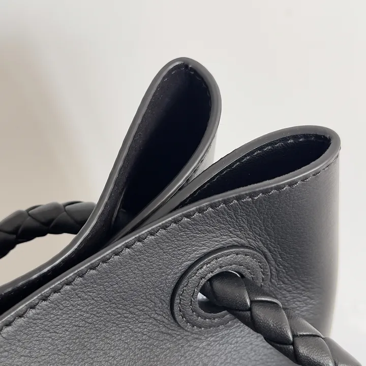 スーパーコピー ボッテガ ヴェネタ キーホルダー