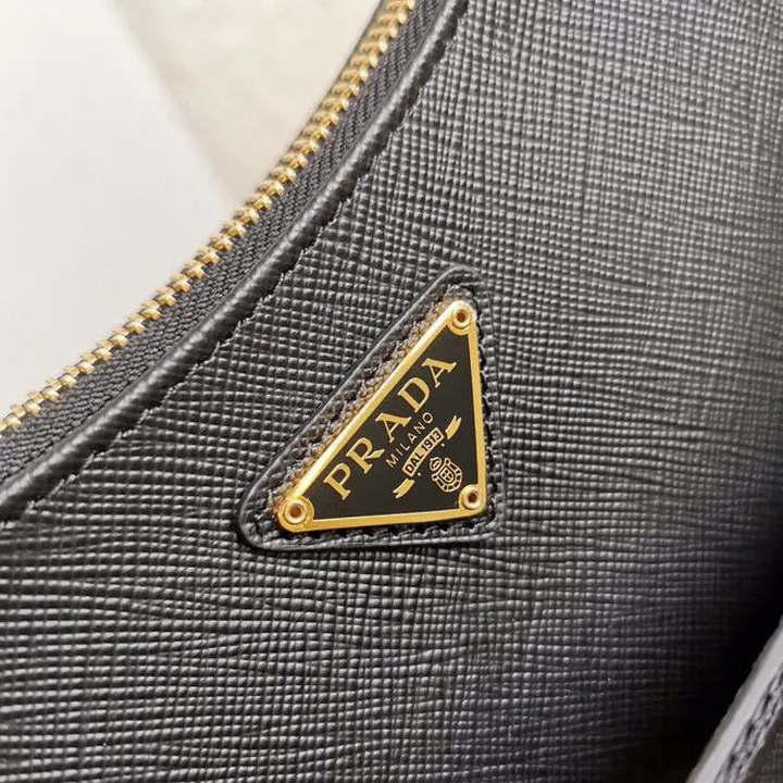 スーパーコピー プラダ キーホルダー