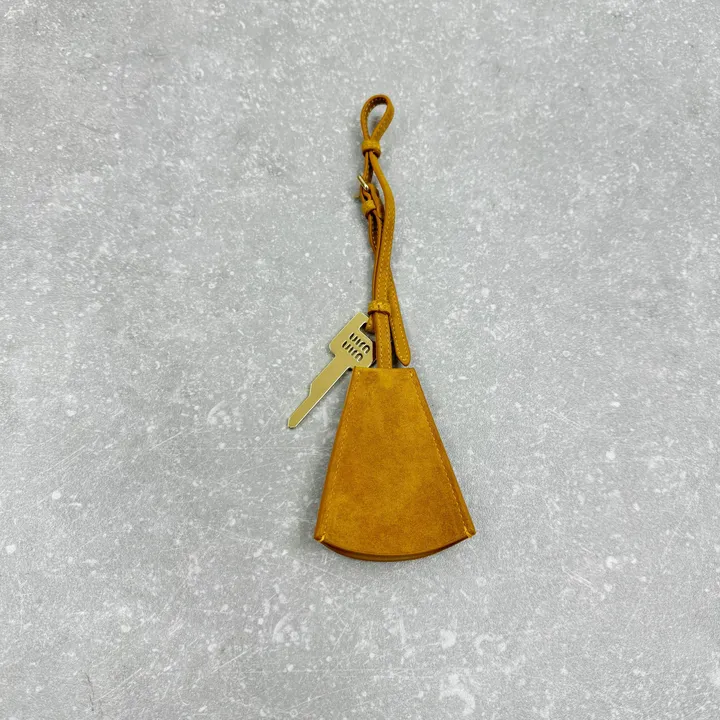 スーパーコピー ミュウミュウ キーホルダー