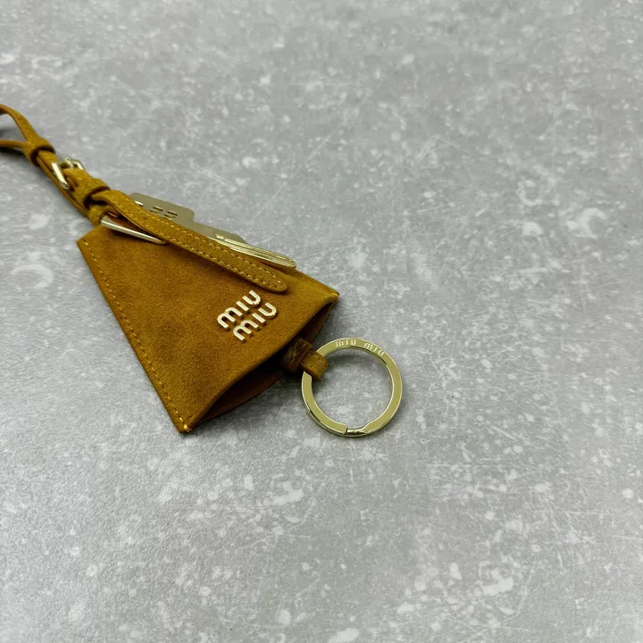 スーパーコピー ミュウミュウ キーホルダー
