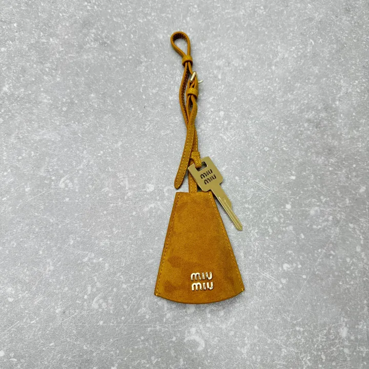 スーパーコピー ミュウミュウ キーホルダー