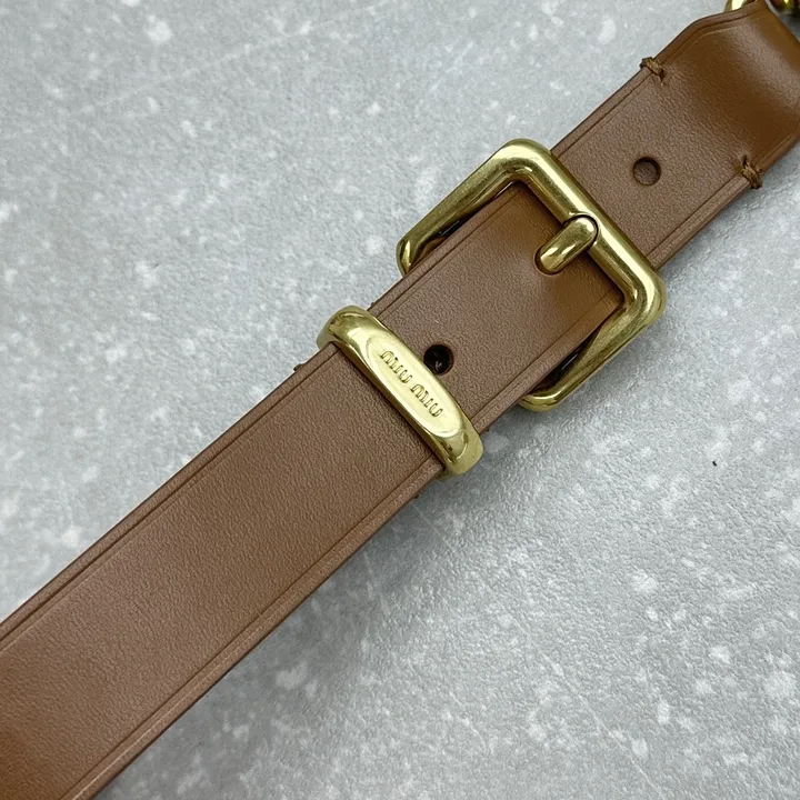 スーパーコピー ミュウミュウ キーホルダー