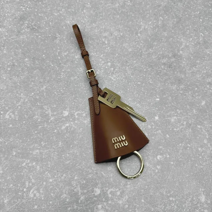 スーパーコピー ミュウミュウ キーホルダー