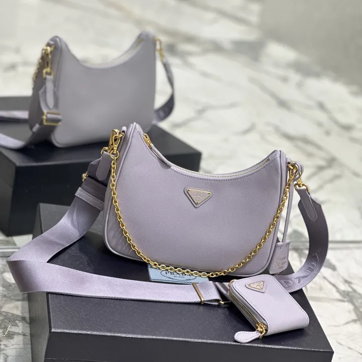 スーパーコピー プラダ キーホルダー