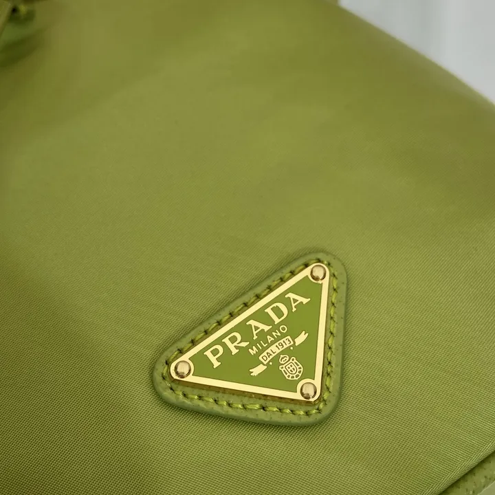 スーパーコピー プラダ キーホルダー