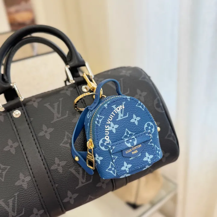 スーパーコピー ルイヴィトン キーホルダー