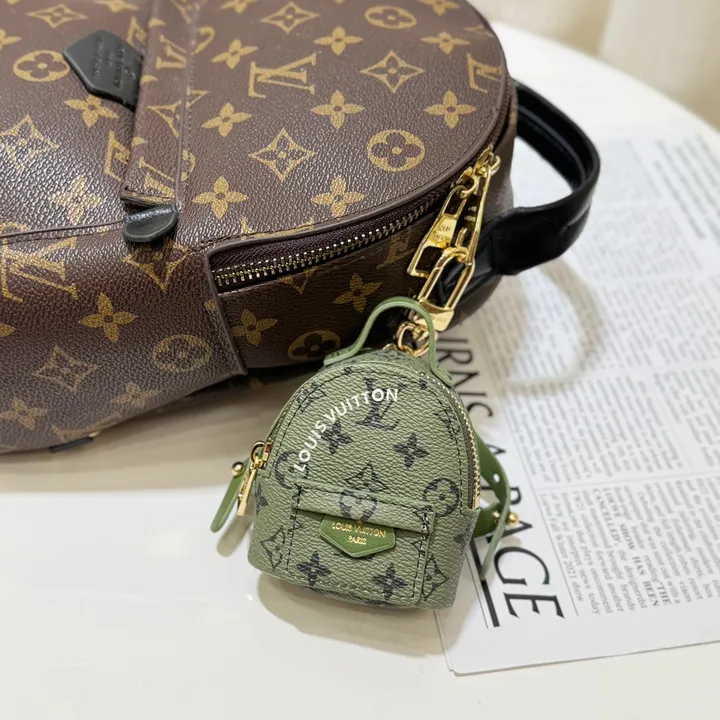 スーパーコピー ルイヴィトン キーホルダー