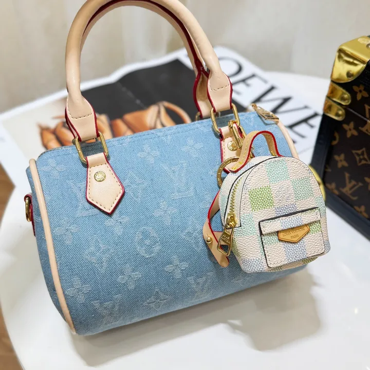 スーパーコピー ルイヴィトン キーホルダー