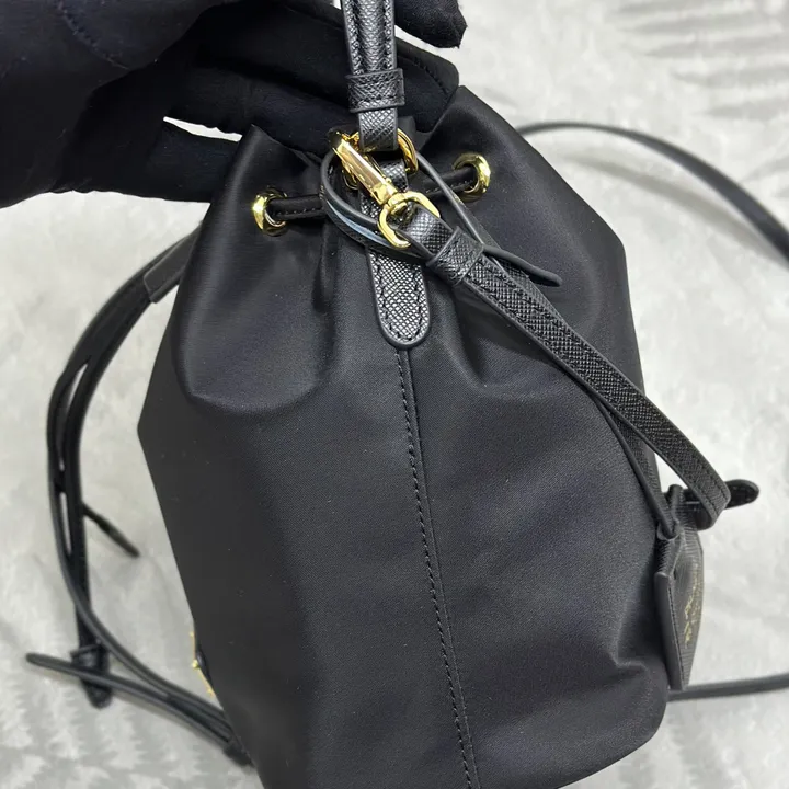 スーパーコピー プラダ キーホルダー