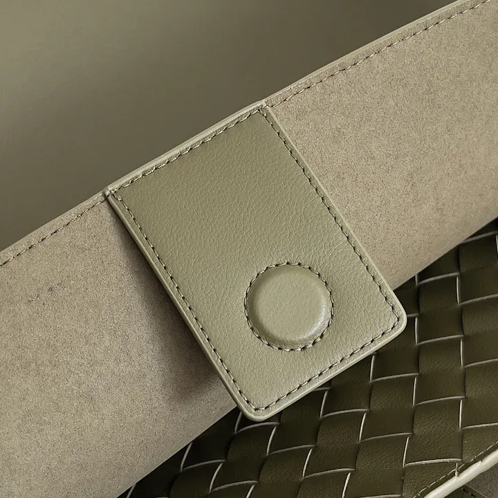 スーパーコピー ボッテガ ヴェネタ キーホルダー