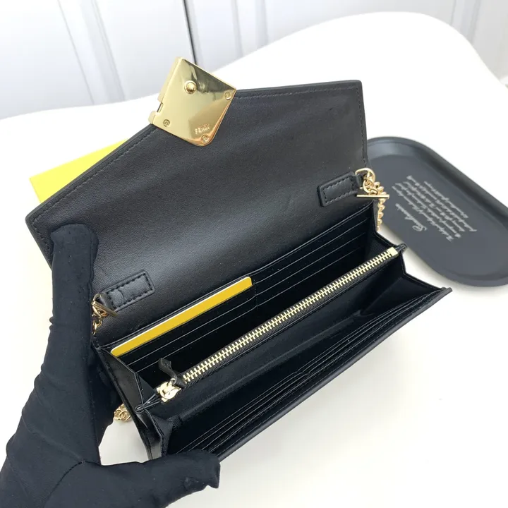 スーパーコピー フェンディ キーホルダー