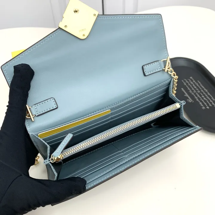 スーパーコピー フェンディ キーホルダー