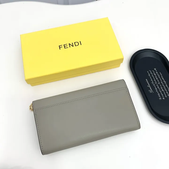 スーパーコピー フェンディ キーホルダー