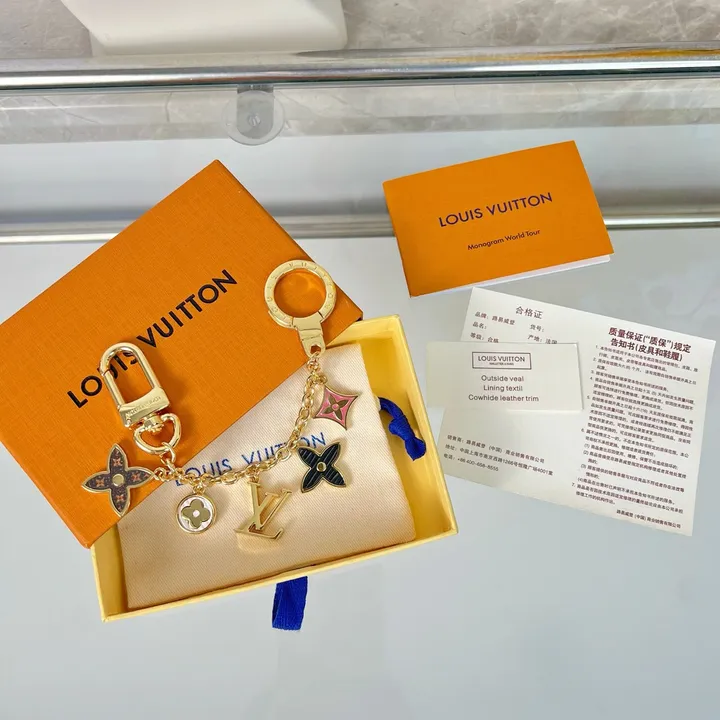 スーパーコピー ルイヴィトン キーホルダー