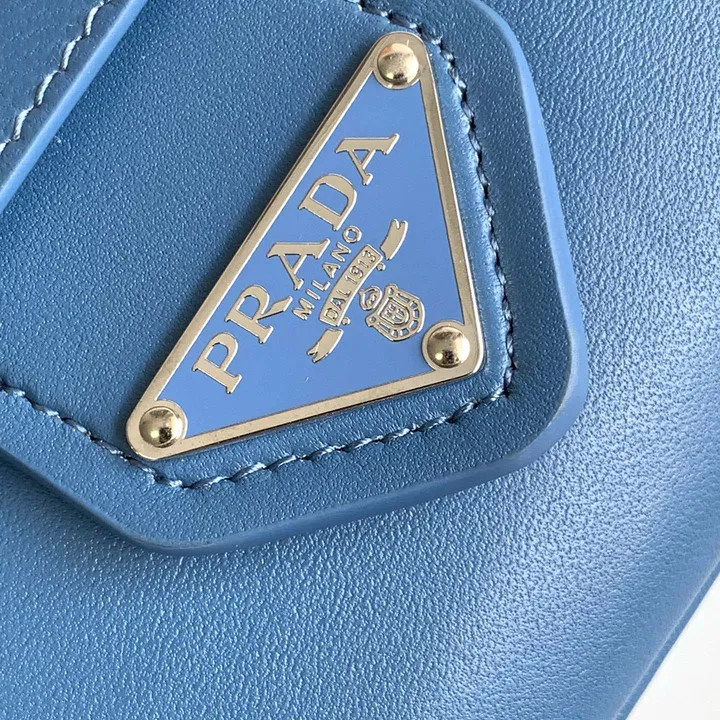 スーパーコピー プラダ キーホルダー