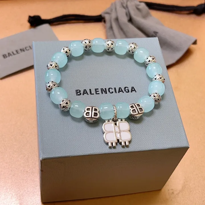 スーパーコピー バレンシアガ キーホルダー