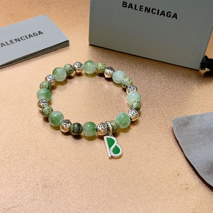 スーパーコピー バレンシアガ キーホルダー