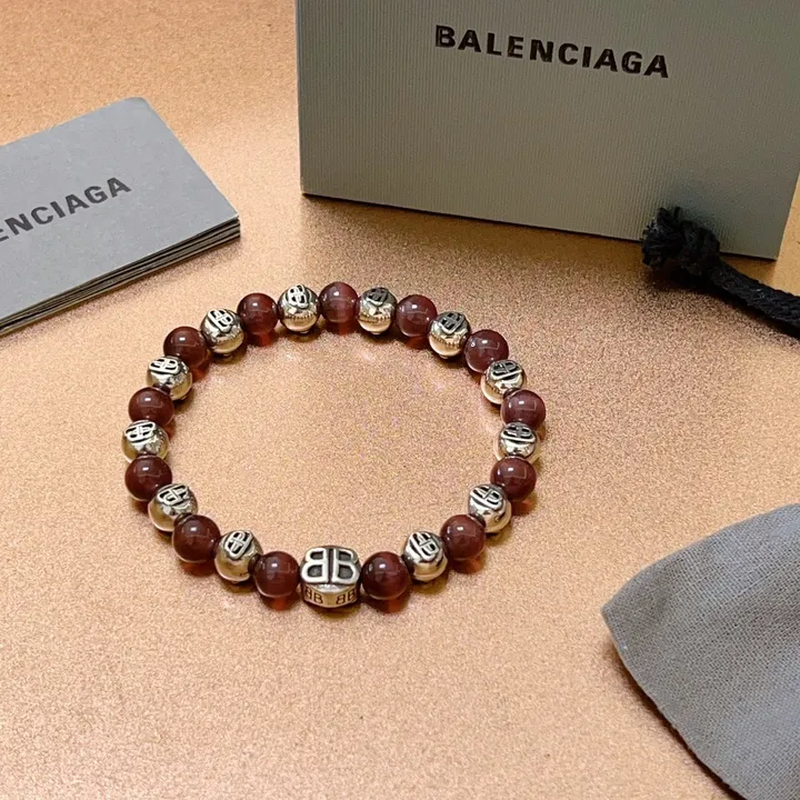 スーパーコピー バレンシアガ キーホルダー