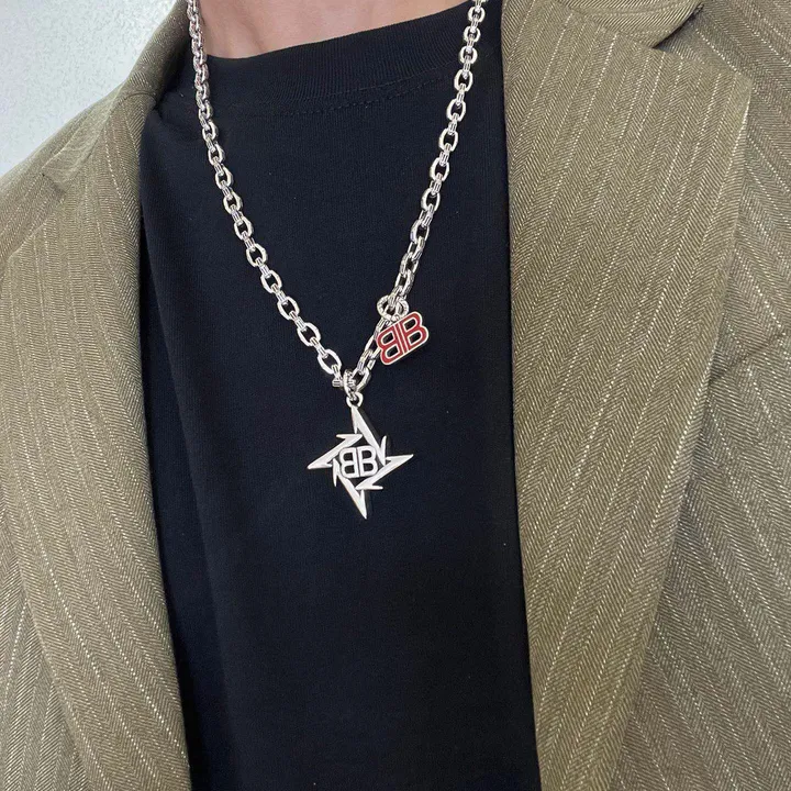 スーパーコピー バレンシアガ キーホルダー