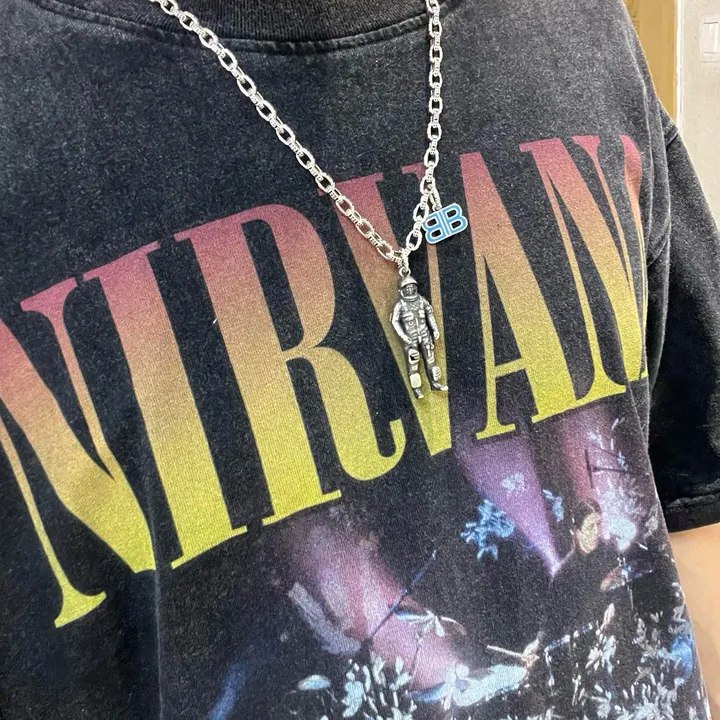 スーパーコピー バレンシアガ キーホルダー