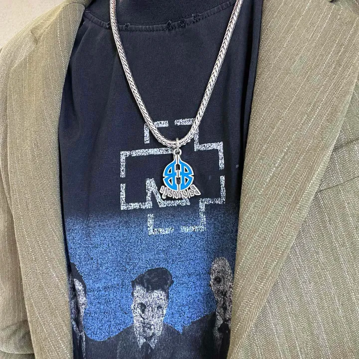 スーパーコピー バレンシアガ キーホルダー