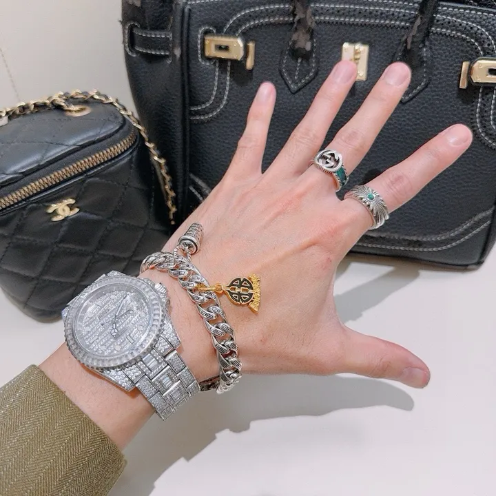 スーパーコピー バレンシアガ キーホルダー