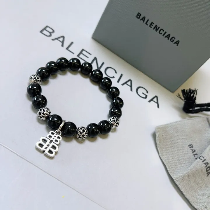 スーパーコピー バレンシアガ キーホルダー