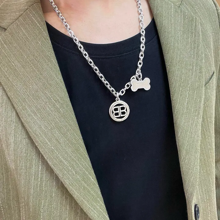 スーパーコピー バレンシアガ キーホルダー