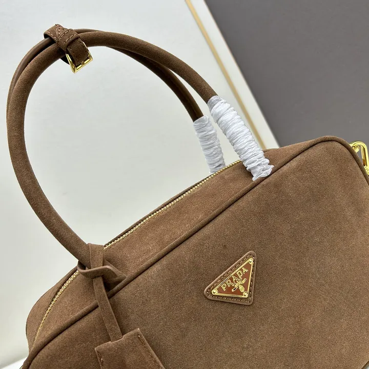 スーパーコピー プラダ キーホルダー