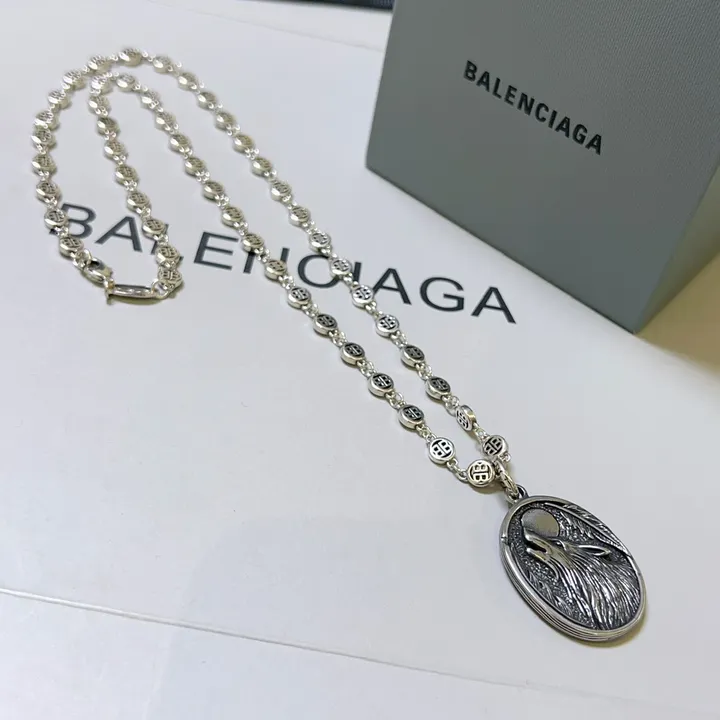 スーパーコピー バレンシアガ キーホルダー