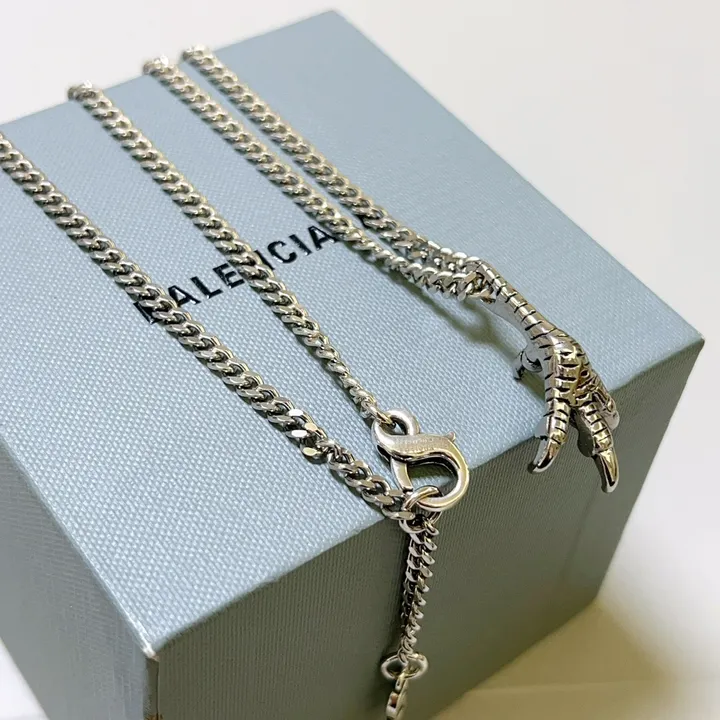 スーパーコピー バレンシアガ キーホルダー