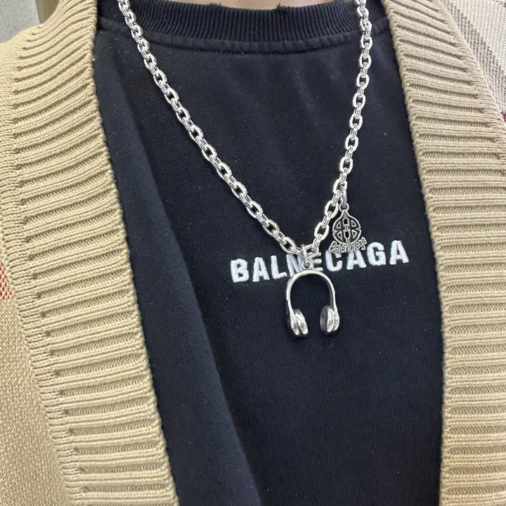 スーパーコピー バレンシアガ キーホルダー