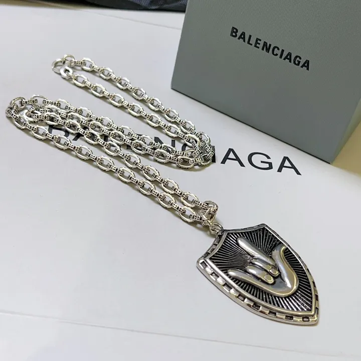 スーパーコピー バレンシアガ キーホルダー