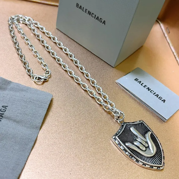 スーパーコピー バレンシアガ キーホルダー