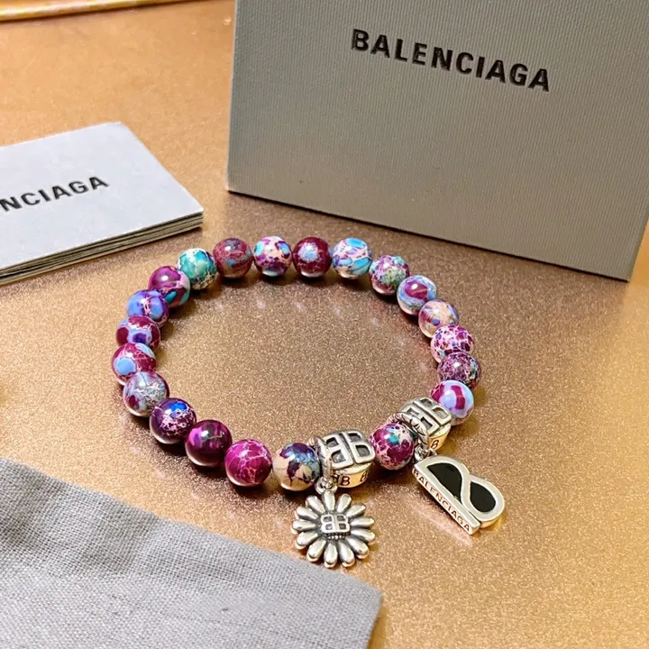 スーパーコピー バレンシアガ キーホルダー