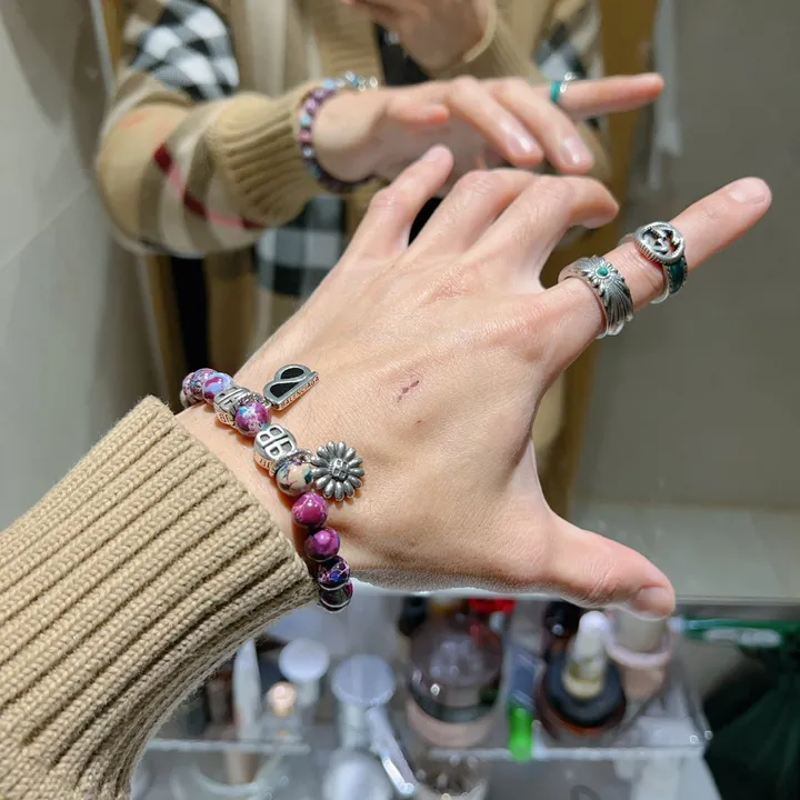 スーパーコピー バレンシアガ キーホルダー