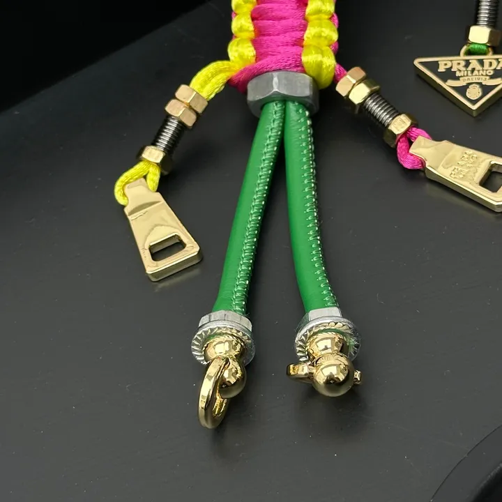 スーパーコピー プラダ キーホルダー