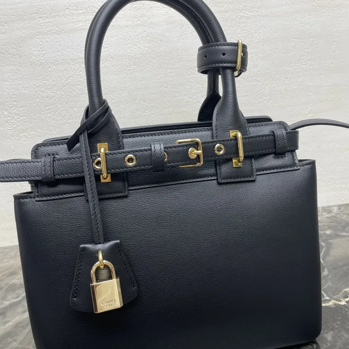 スーパーコピー セリーヌ キーホルダー