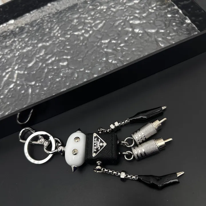 スーパーコピー プラダ キーホルダー