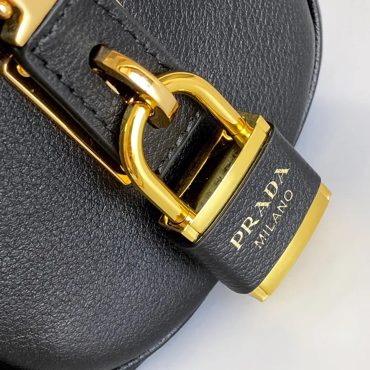 スーパーコピー プラダ キーホルダー