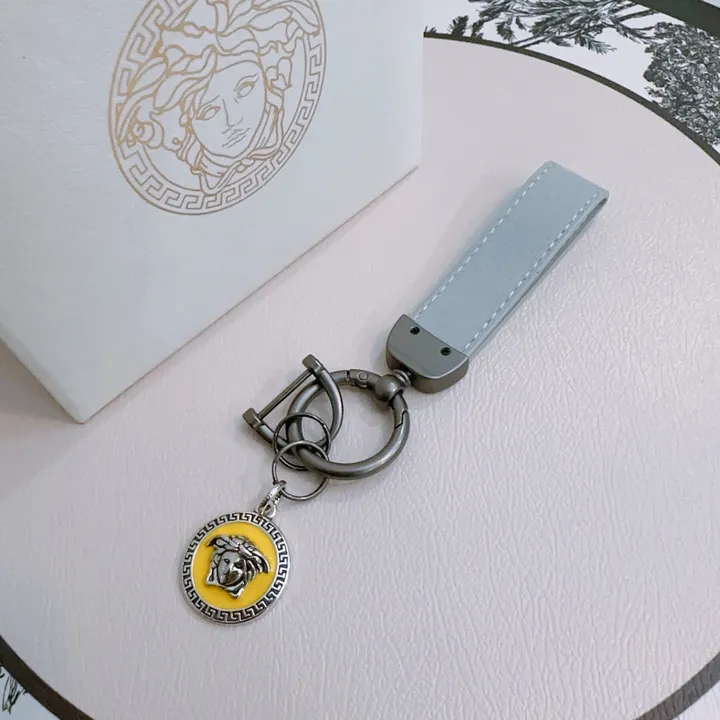 スーパーコピー プラダ キーホルダー