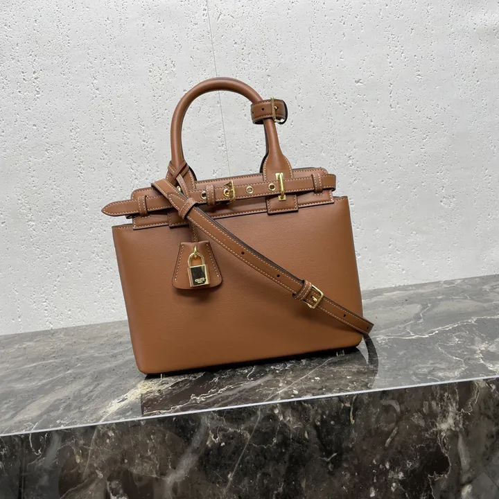 スーパーコピー セリーヌ キーホルダー