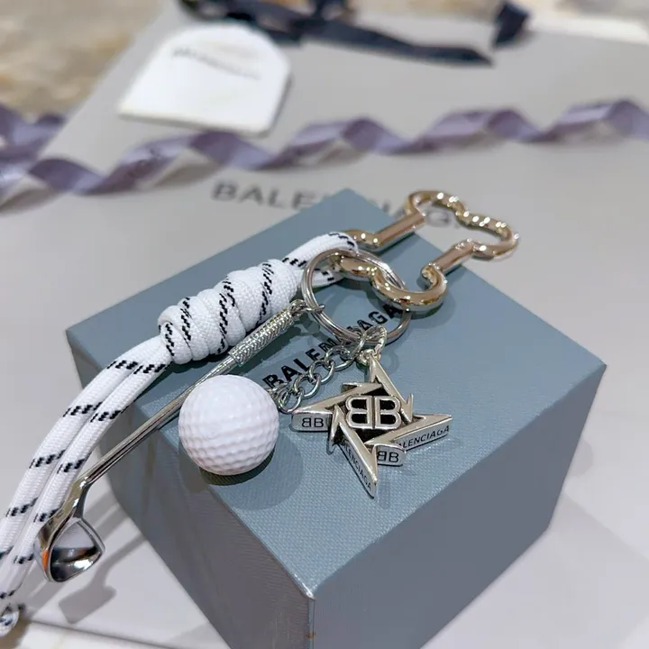 スーパーコピー バレンシアガ キーホルダー