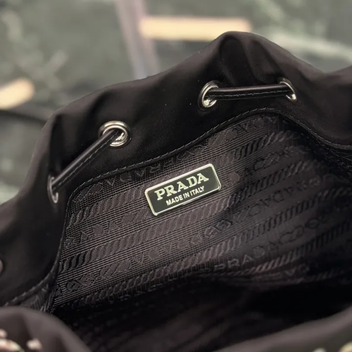 スーパーコピー バレンシアガ キーホルダー