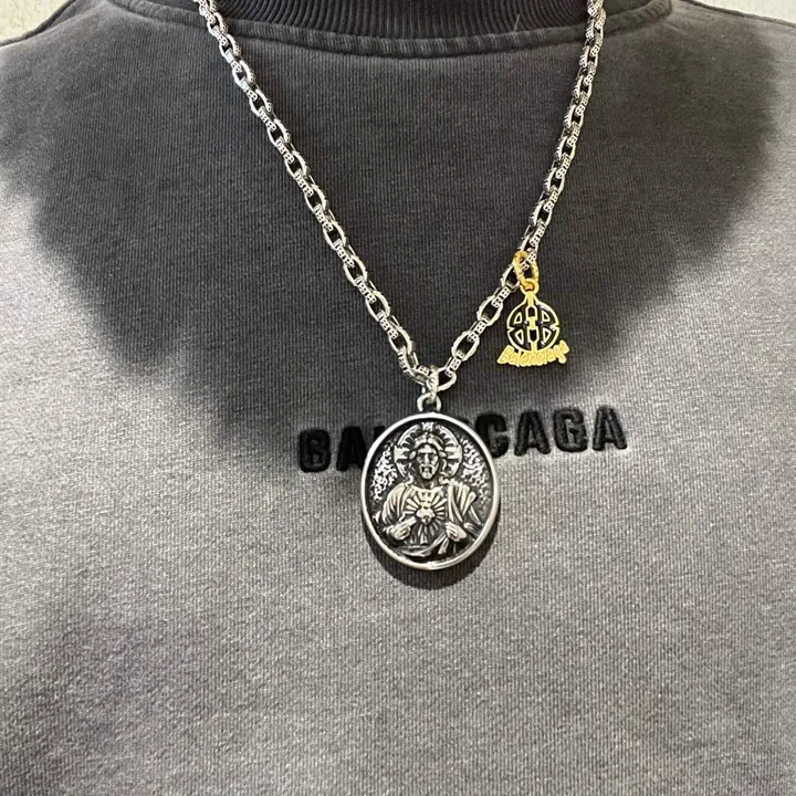 スーパーコピー バレンシアガ キーホルダー