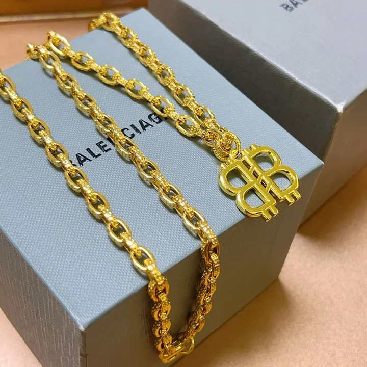 スーパーコピー バレンシアガ キーホルダー