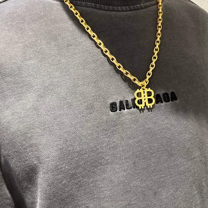 スーパーコピー バレンシアガ キーホルダー