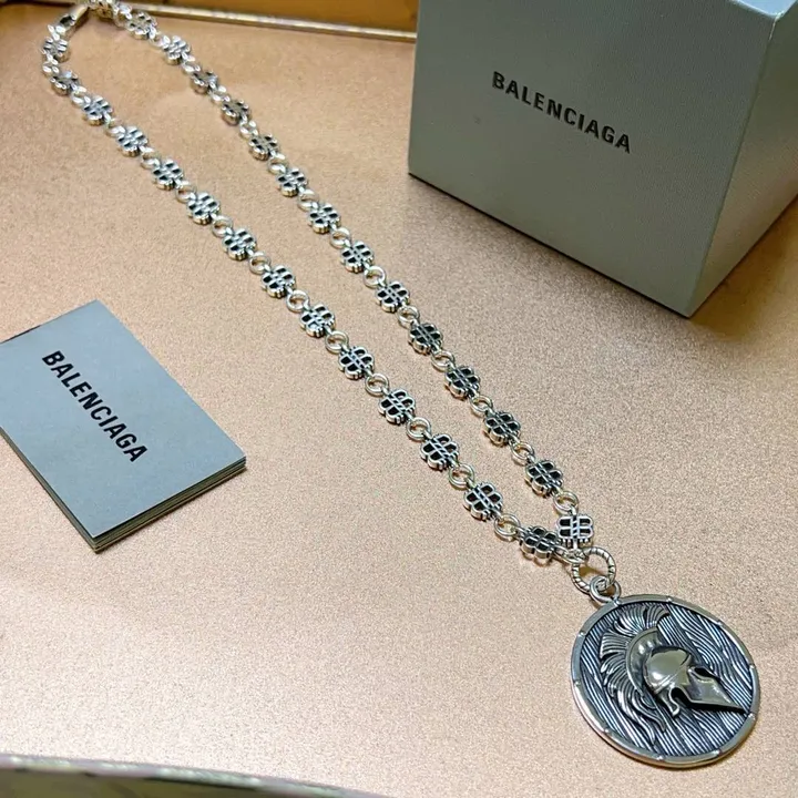 スーパーコピー バレンシアガ キーホルダー