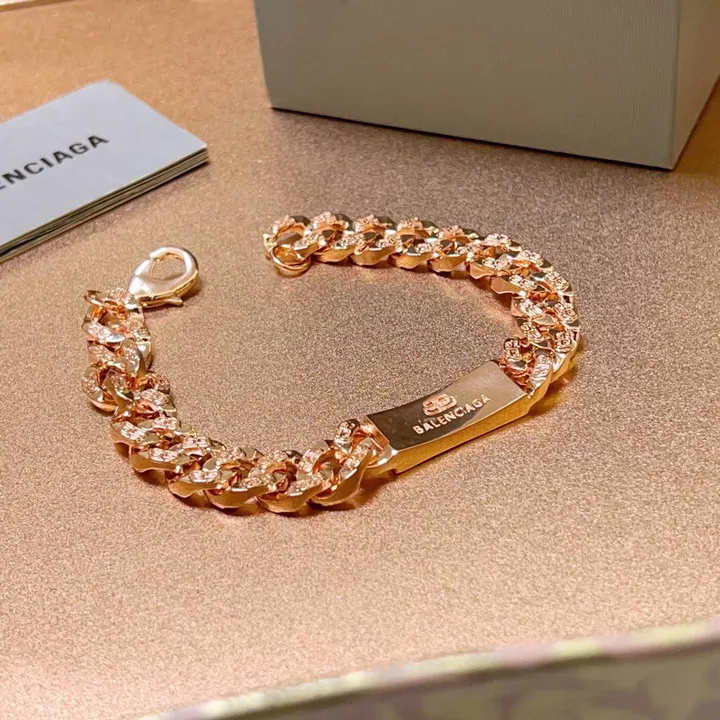 スーパーコピー バレンシアガ キーホルダー