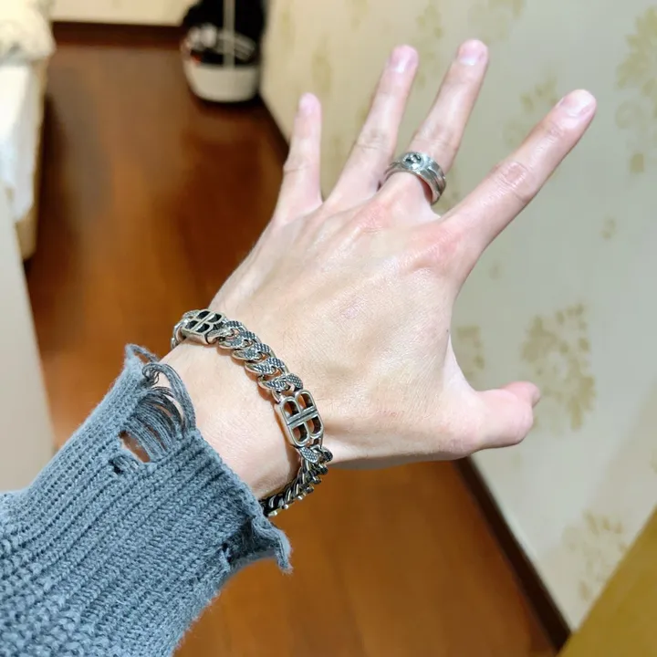 スーパーコピー バレンシアガ キーホルダー